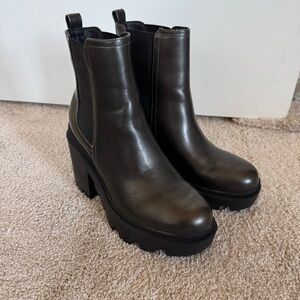 Nine West Black Metallic Charcoal Lug Sole Platform Boots